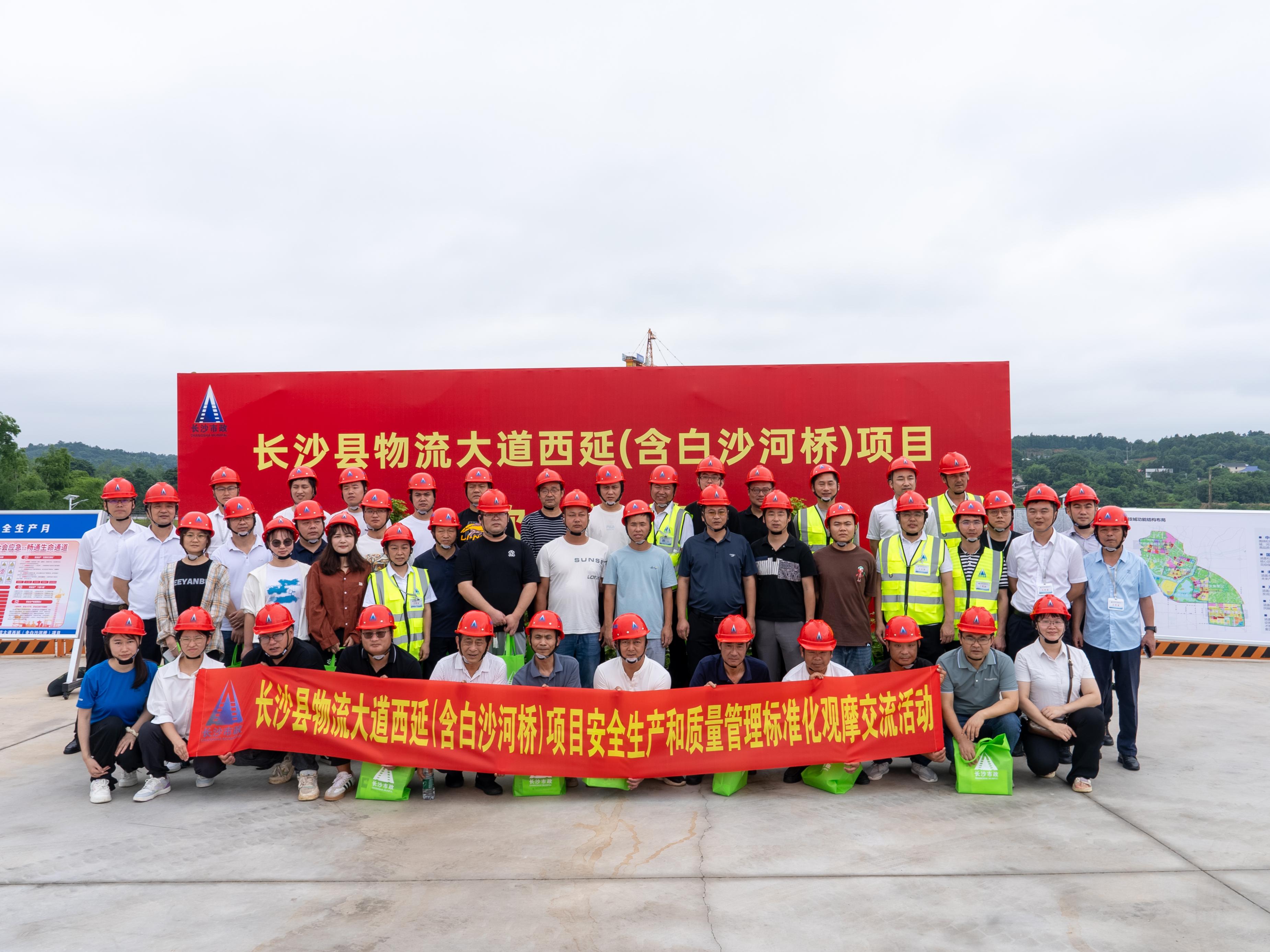 DSC04124(1).jpg DSC04124(1).jpg